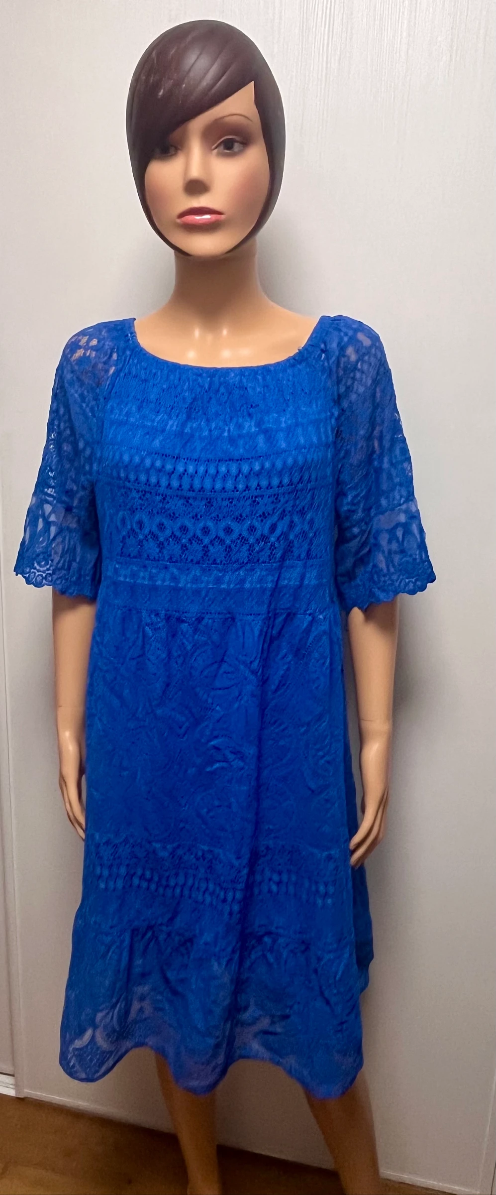 Vestido de encaje hecho en Italia – photo 3